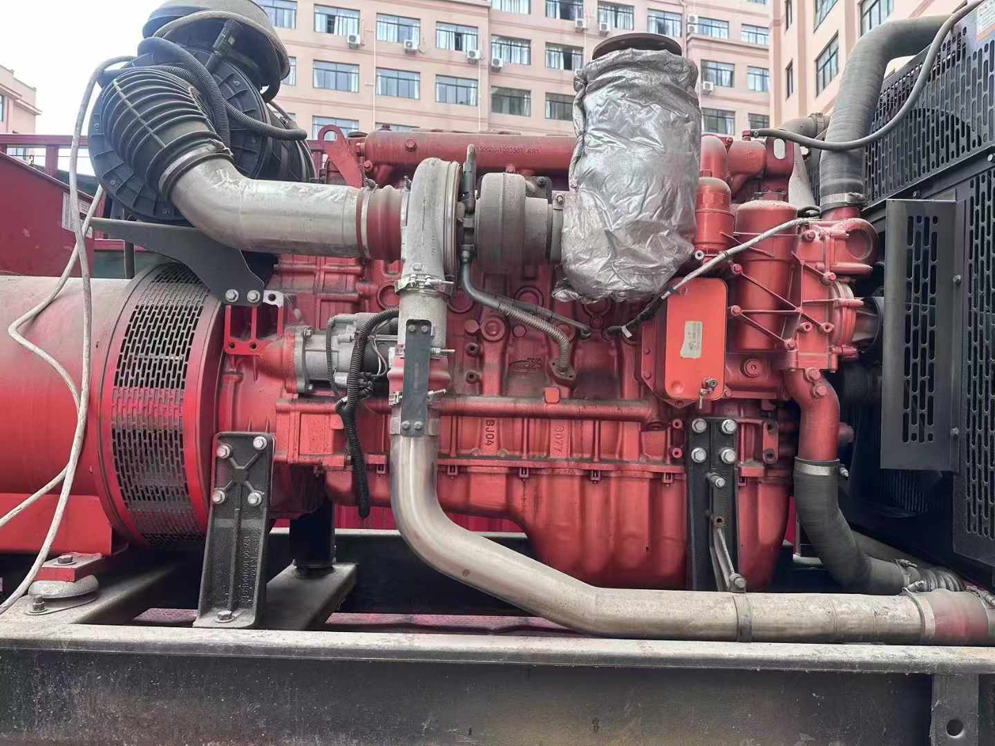 苏尼特右如何选择适合 600kW 柴油发电机组的过载保护器？