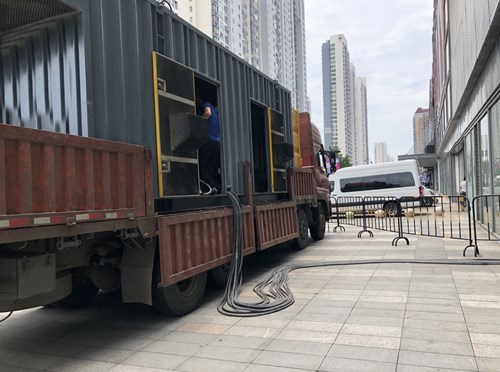 苏尼特右柴油发电机空气滤清器在不同季节的更换周期是否有差异？