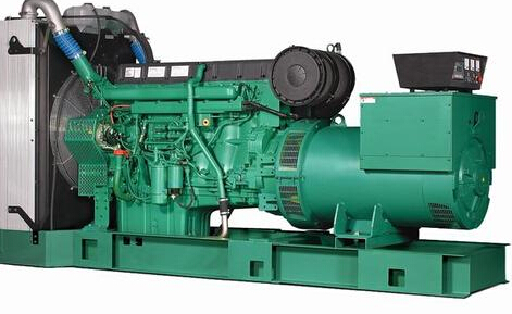 苏尼特右发电机除垢后需要用清水冲洗水冷式机油散热器几次？